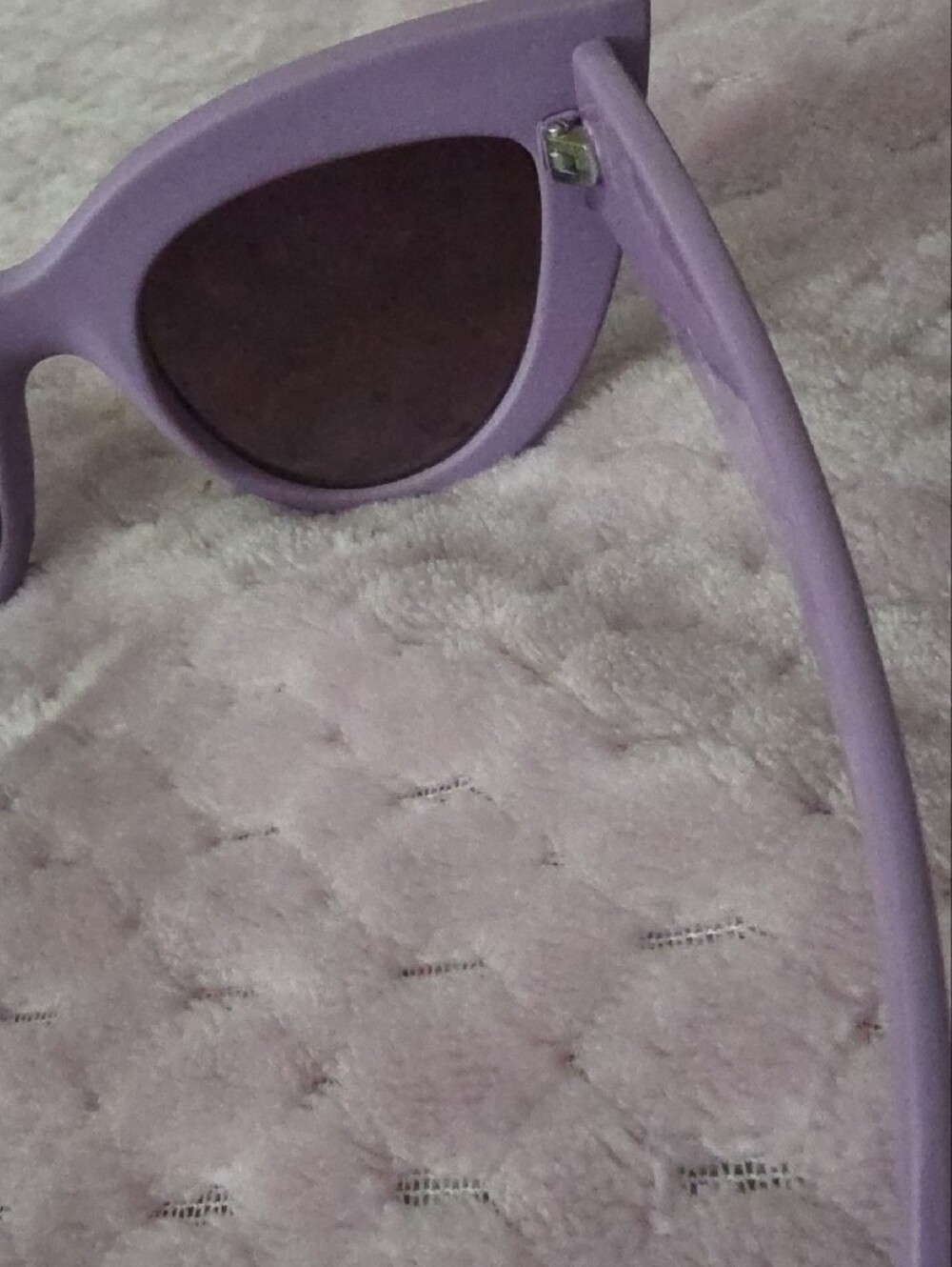 Quay Australia Lilac Cat-Eye Sunglasses Y2K.. with Dark OMBRE Lenses. See Adl Dt - Picture 8 of 16